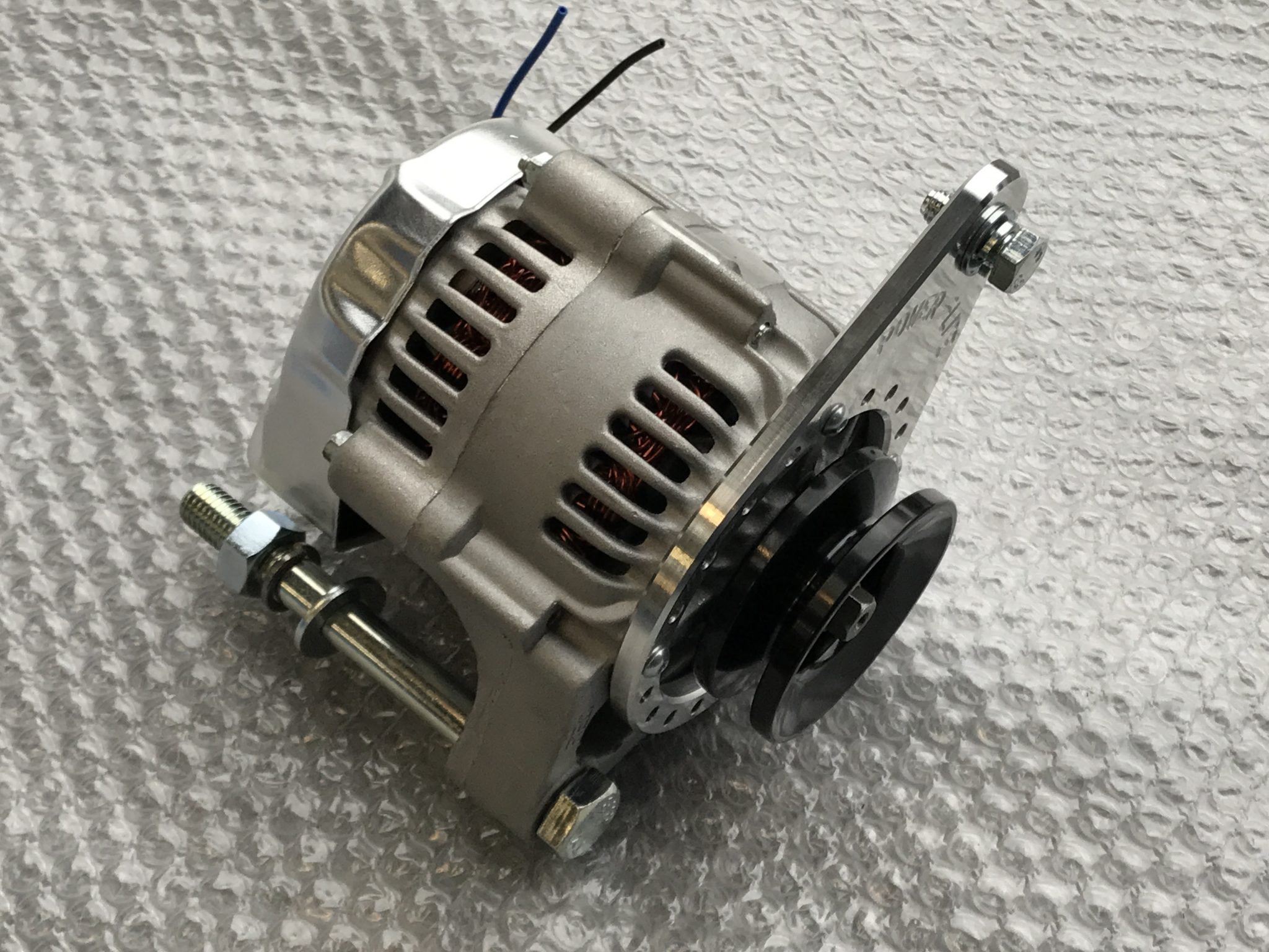 Lightweight MG Midget and Austin Healey Sprite performance alternator